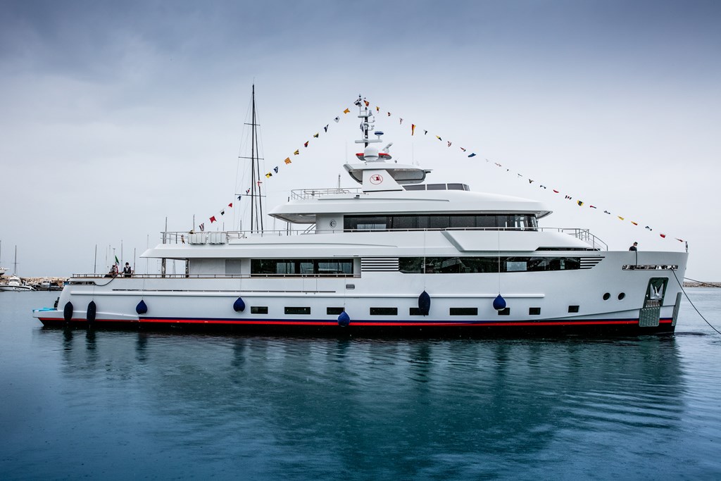 Cantiere Delle Marche Launches The Explorer 40 22 Crowbridge The One Yacht Design